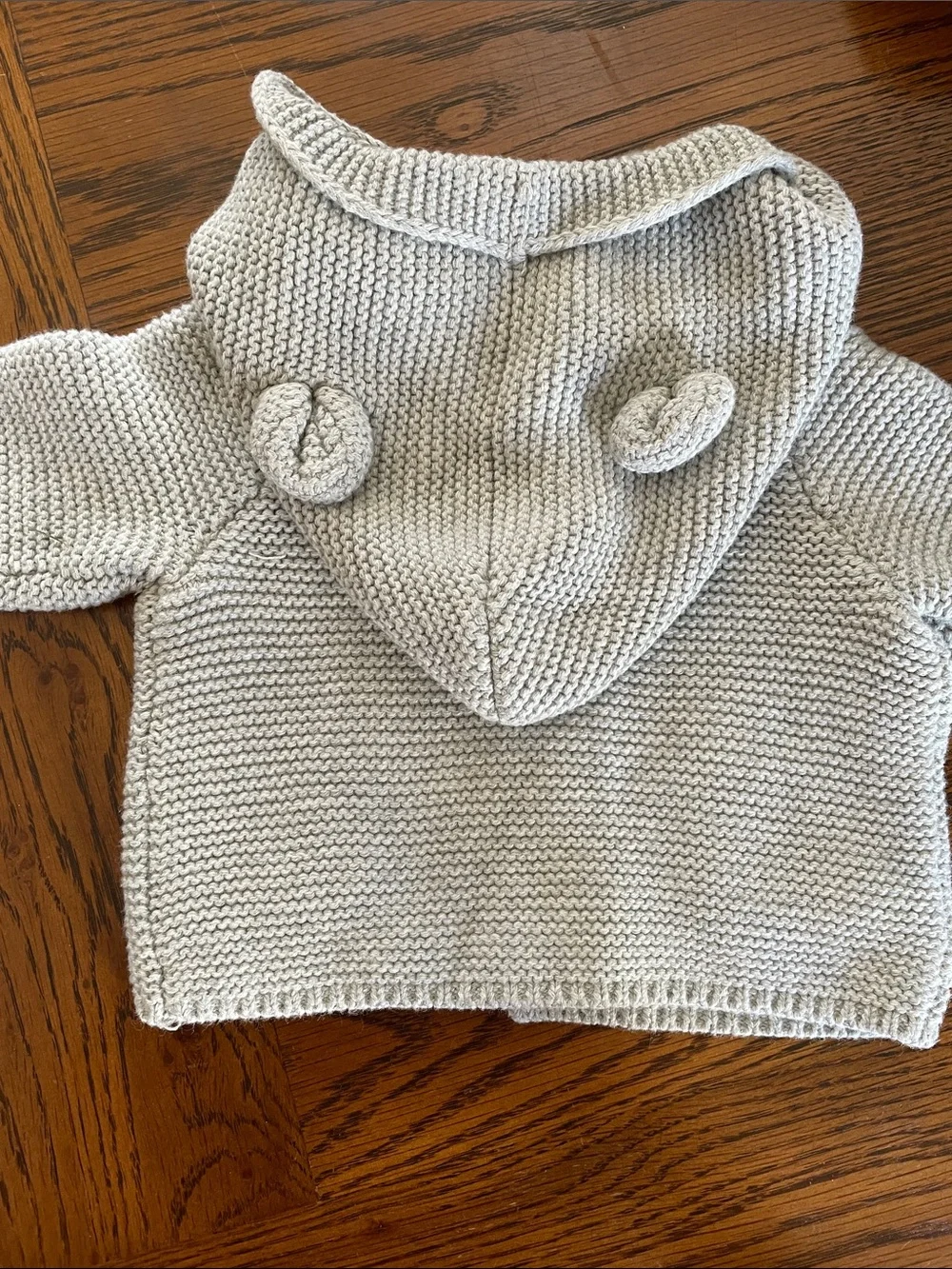 GAP Baby Sweater Set in Light Gray